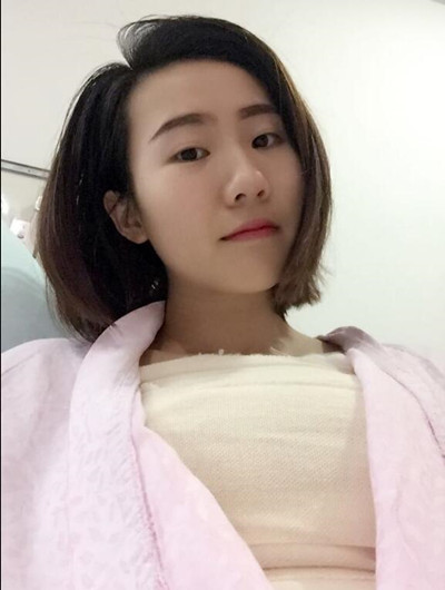 假體隆胸拯救了我的小平胸 快來(lái)看看我的果怎么樣