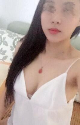 艾米麗自體脂肪隆胸恢復(fù)經(jīng)歷