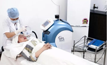 誰(shuí)做過(guò)彩光嫩膚有果嗎 誰(shuí)做過(guò)彩光嫩膚有果嗎