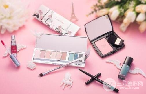 做完全割雙眼皮多久可以化妝?