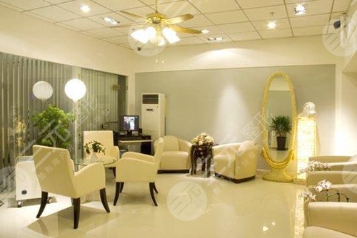 男神銘昊整形設(shè)備和項目介紹