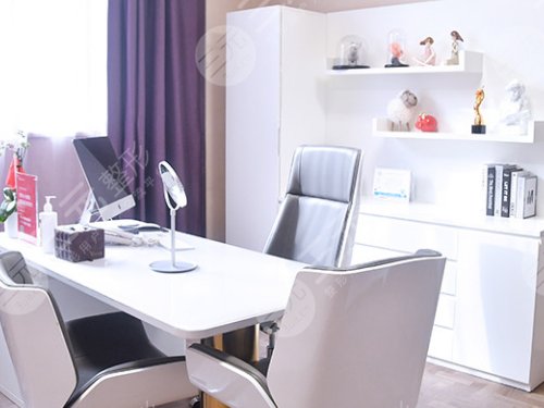 成都怡脂醫(yī)療美容醫(yī)院