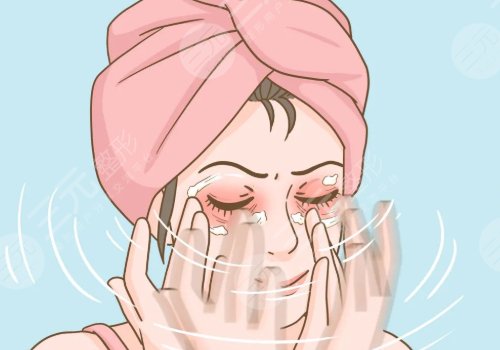 臉部長有脂肪粒是怎么回事？