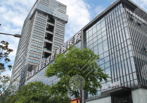 江蘇假體隆胸醫(yī)院排名